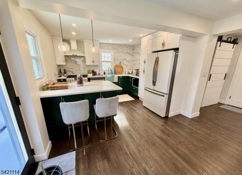 321 Minute Arms Road Union, NJ 07083 - Photo 11 of 16