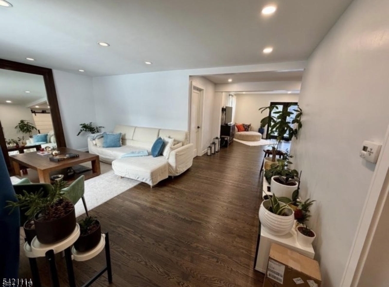 321 Minute Arms Road Union, NJ 07083 - Photo 3 of 16