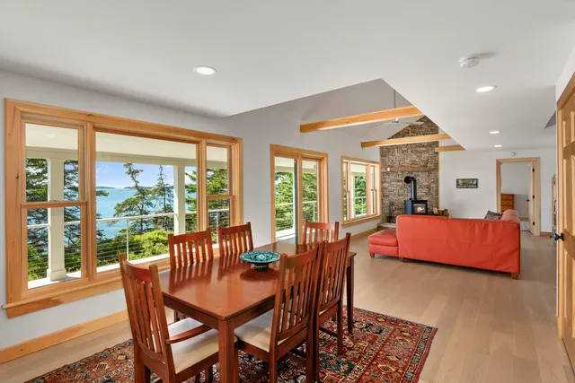 $1,775,000 | 86 City Point Road, Vinalhaven, ME 04863