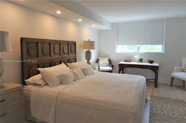 $5,300 | 210 Seaview Drive, Unit 408, Key Biscayne, FL 33149