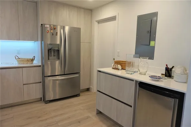 $5,300 | 210 Seaview Drive, Unit 408, Key Biscayne, FL 33149