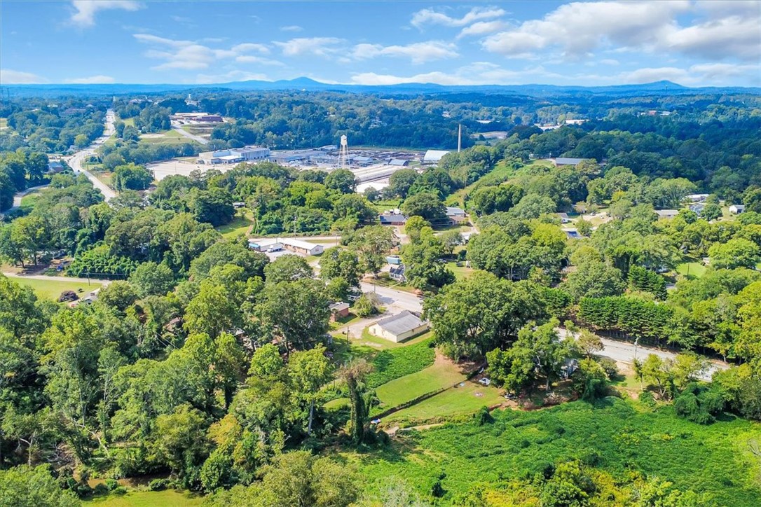 508 Pumpkintown Highway Pickens, SC 29671 - Photo 34 of 36