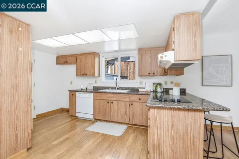 $999,900 | 6 Windhaven Court, Pleasant Hill, CA 94523