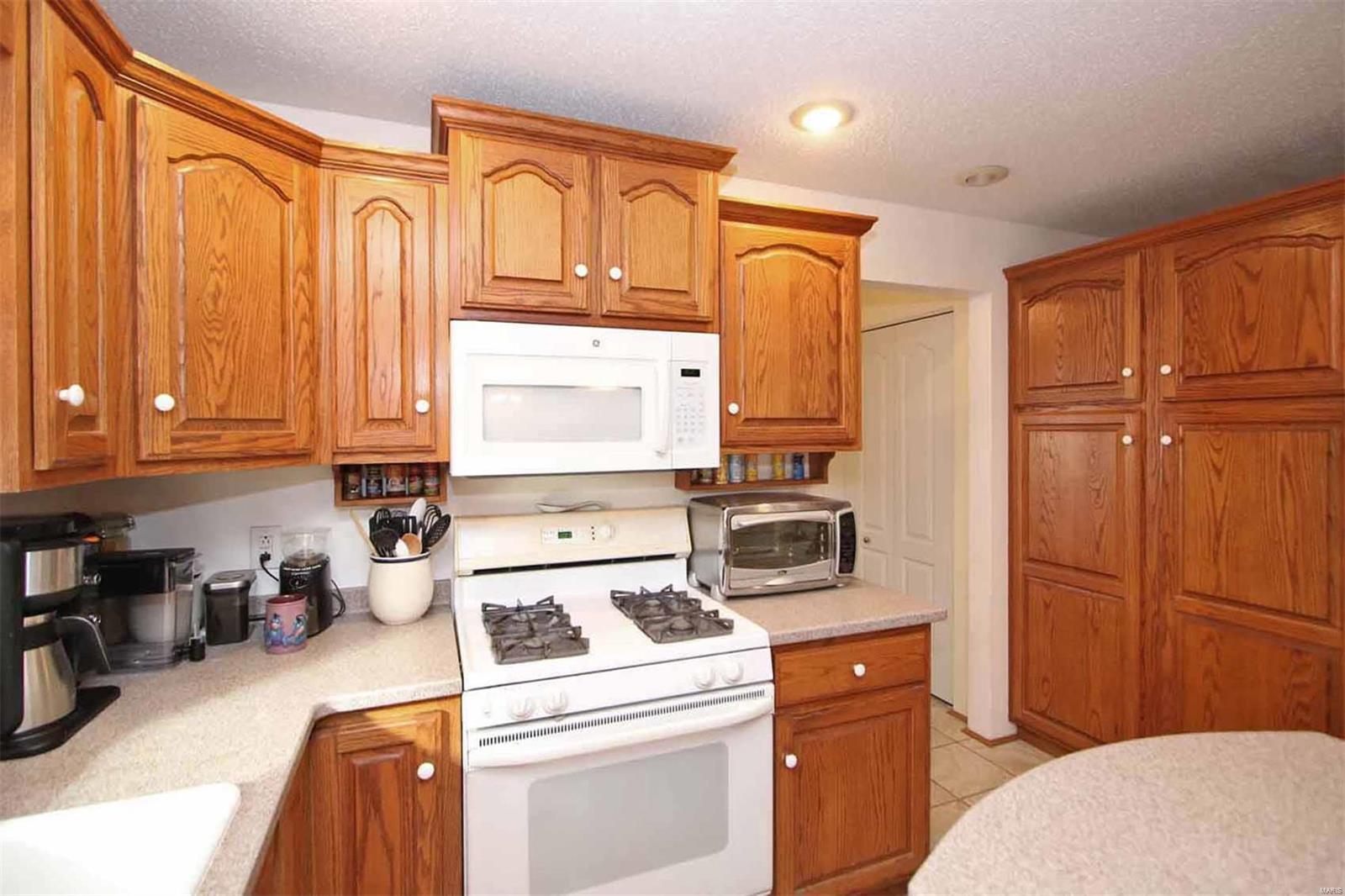 11364 Niggli Road Alhambra, IL 62001 - Photo 17 of 84