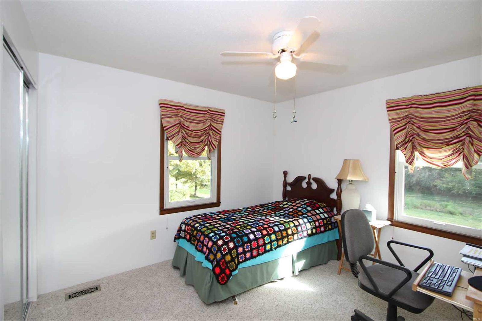 11364 Niggli Road Alhambra, IL 62001 - Photo 33 of 84