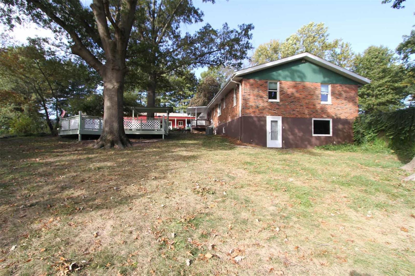 11364 Niggli Road Alhambra, IL 62001 - Photo 5 of 84