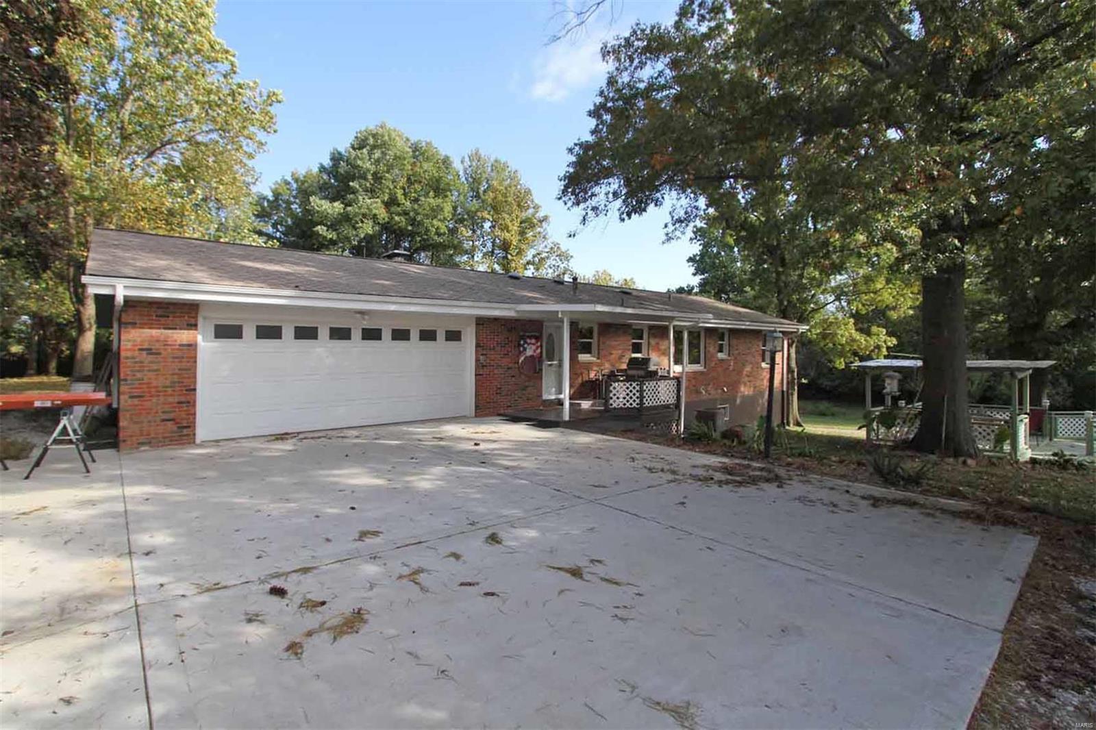 11364 Niggli Road Alhambra, IL 62001 - Photo 10 of 84
