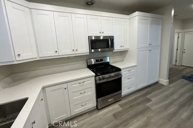 $3,100 | 405 Ramona Avenue, Corona, CA 92879