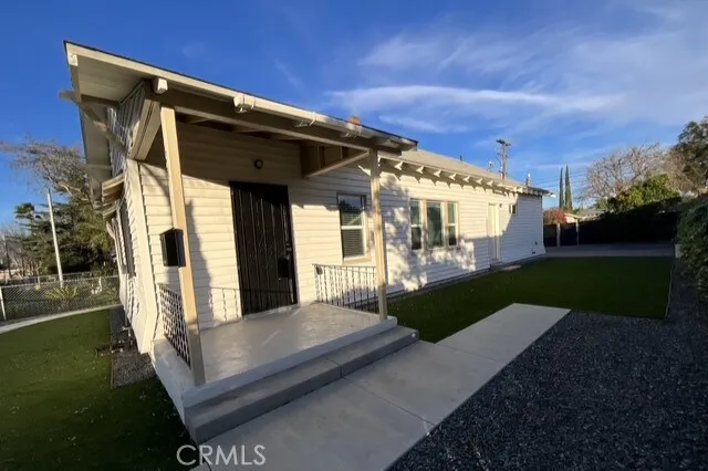 $3,100 | 405 Ramona Avenue, Corona, CA 92879