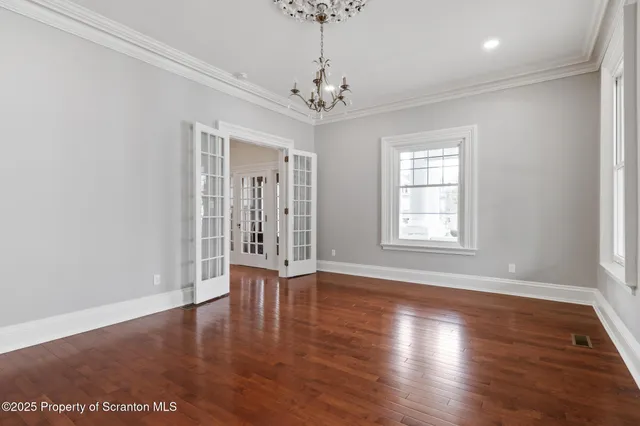 $889,000 | 1732 Capouse Avenue, Scranton, PA 18509