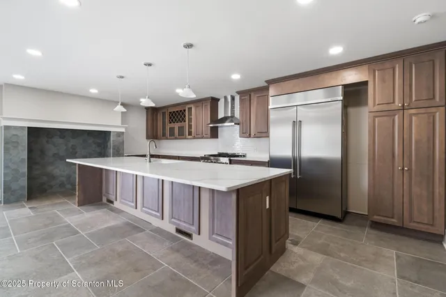 $889,000 | 1732 Capouse Avenue, Scranton, PA 18509