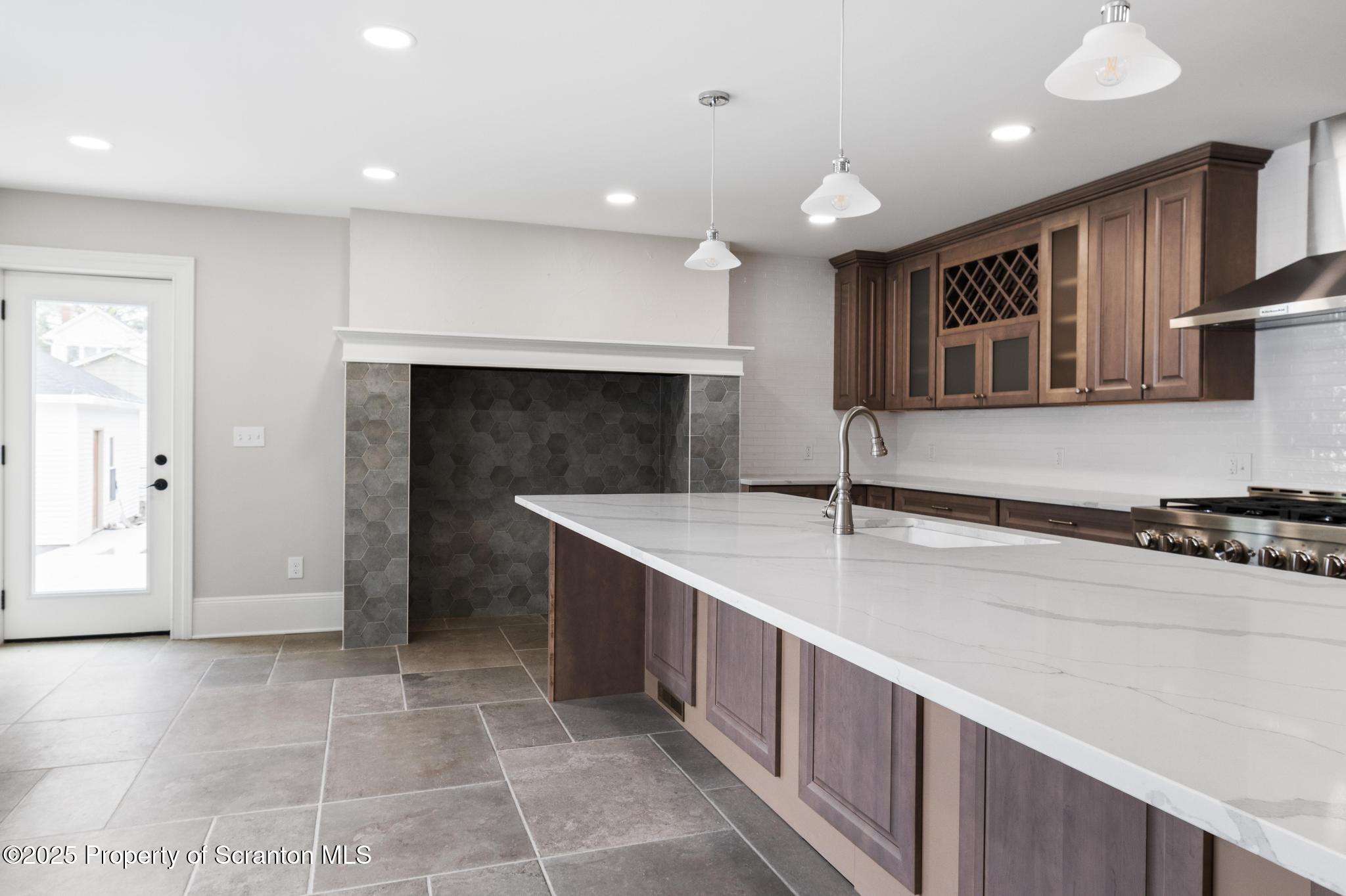 1732 Capouse Avenue Scranton, PA 18509 - Photo 19 of 55 DSC_6500