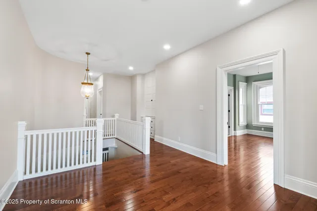 $889,000 | 1732 Capouse Avenue, Scranton, PA 18509