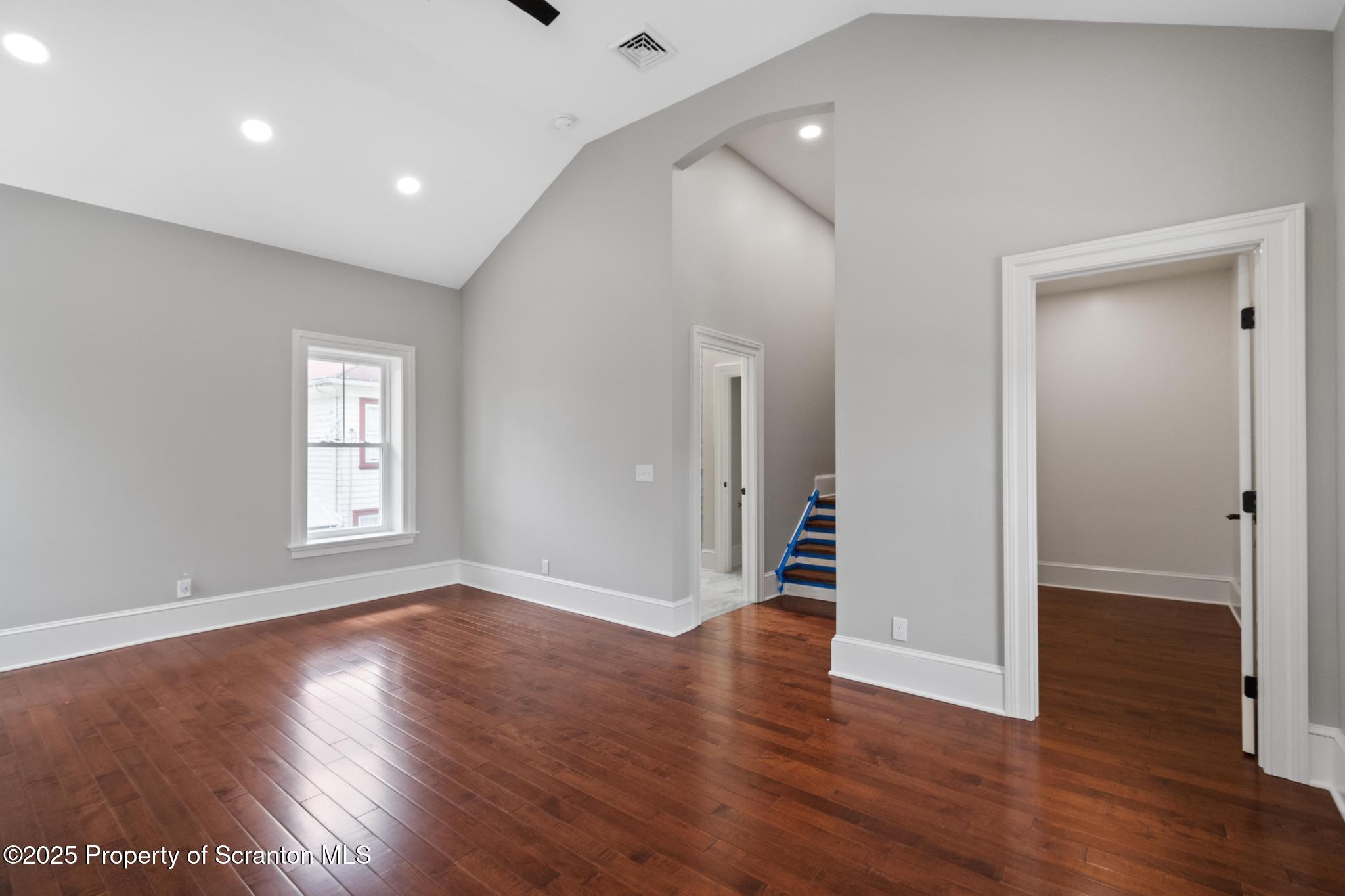 1732 Capouse Avenue Scranton, PA 18509 - Photo 26 of 55 DSC_6320