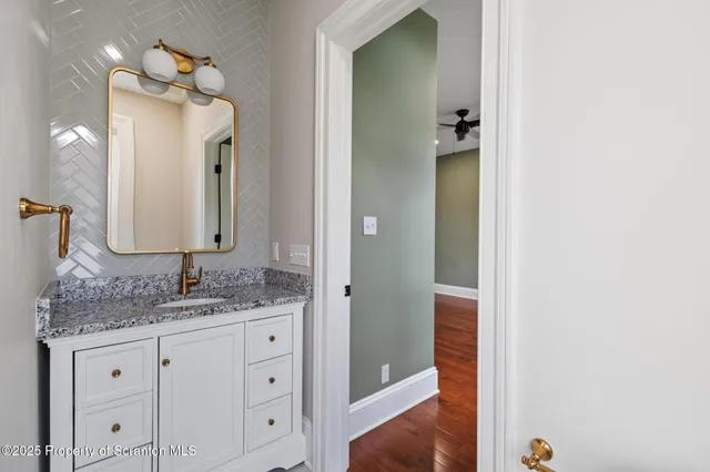 $889,000 | 1732 Capouse Avenue, Scranton, PA 18509