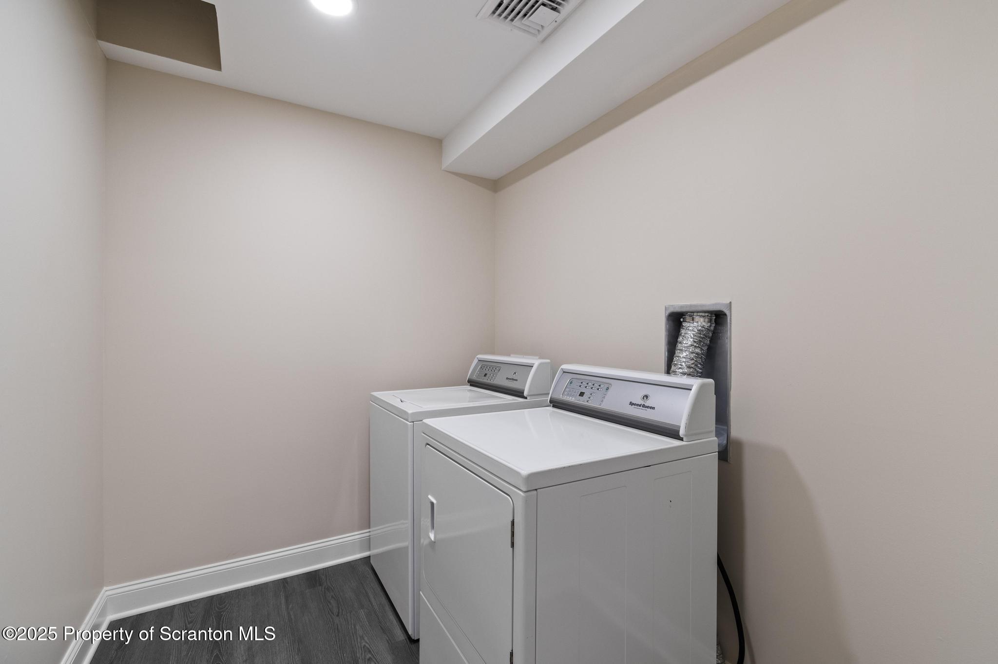 1732 Capouse Avenue Scranton, PA 18509 - Photo 48 of 55 DSC_6565