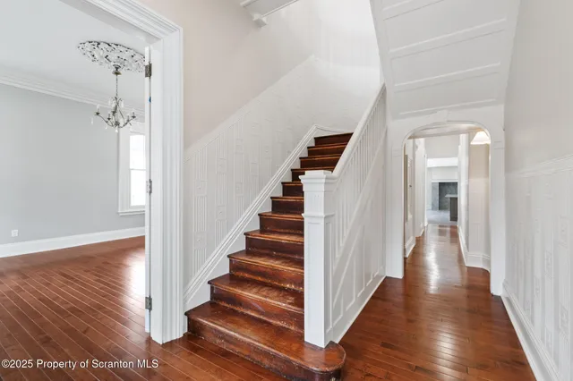 $889,000 | 1732 Capouse Avenue, Scranton, PA 18509