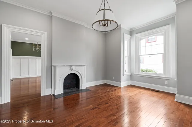 $889,000 | 1732 Capouse Avenue, Scranton, PA 18509