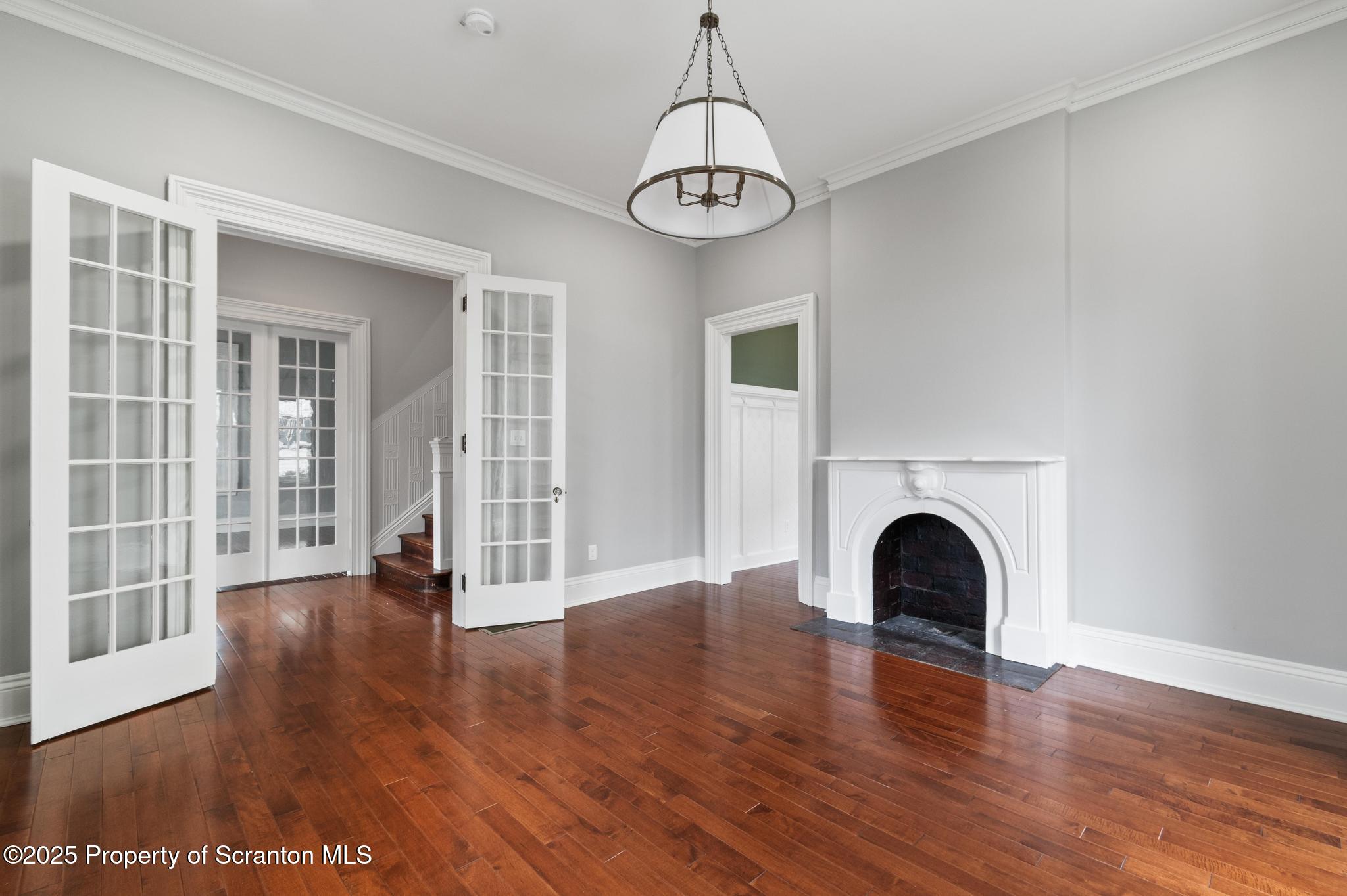 1732 Capouse Avenue Scranton, PA 18509 - Photo 8 of 55 DSC_6450