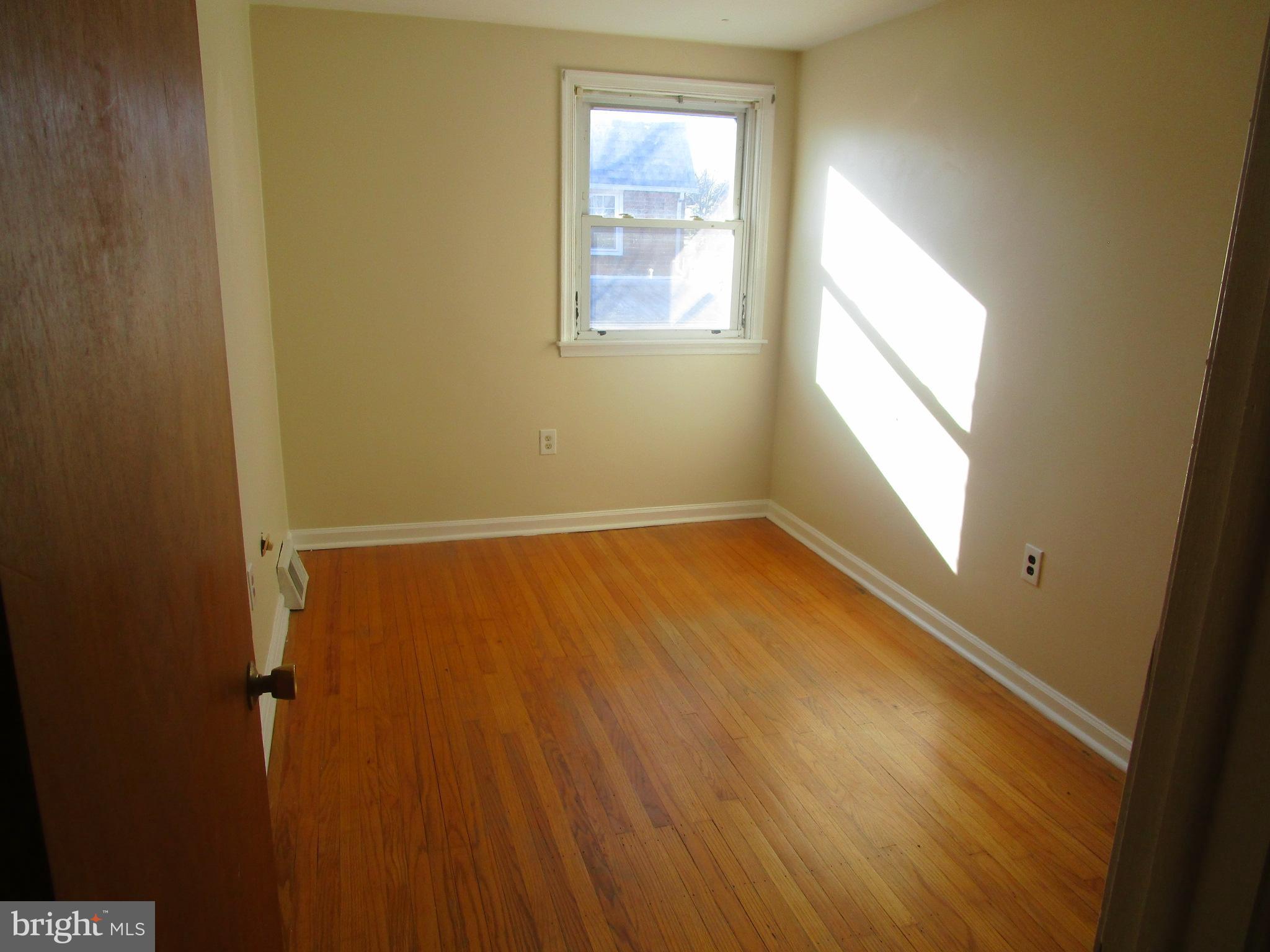 135 Drexel Avenue Lansdowne, PA 19050 - Photo 16 of 18 Bedroom #2
