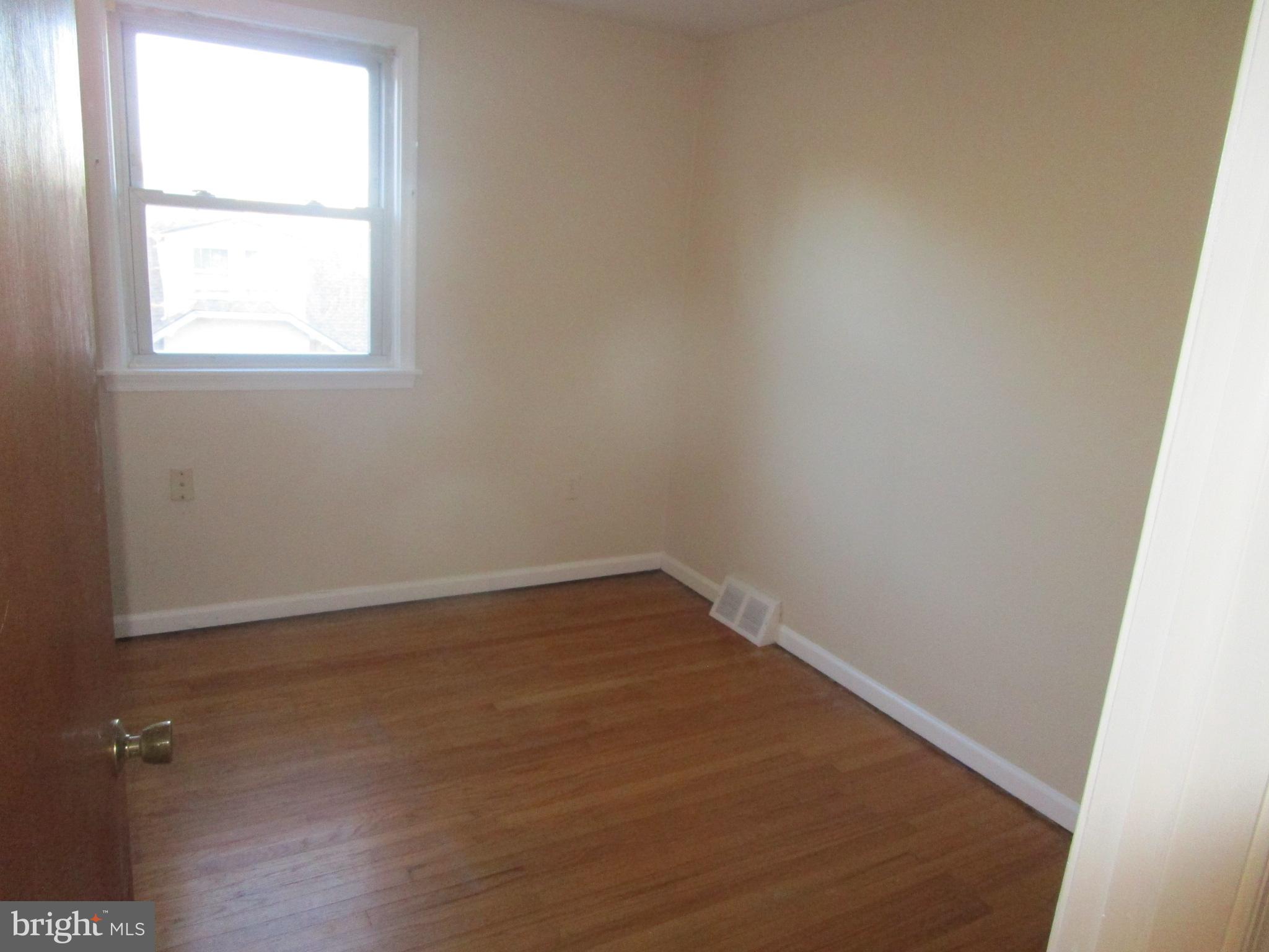 135 Drexel Avenue Lansdowne, PA 19050 - Photo 17 of 18 Bedroom #3