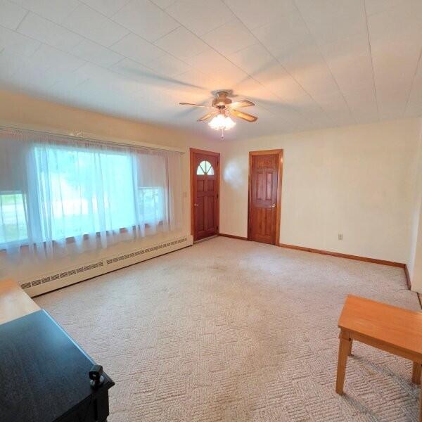 129 Enfield Road Lincoln, ME 04457 - Photo 17 of 39 Living room