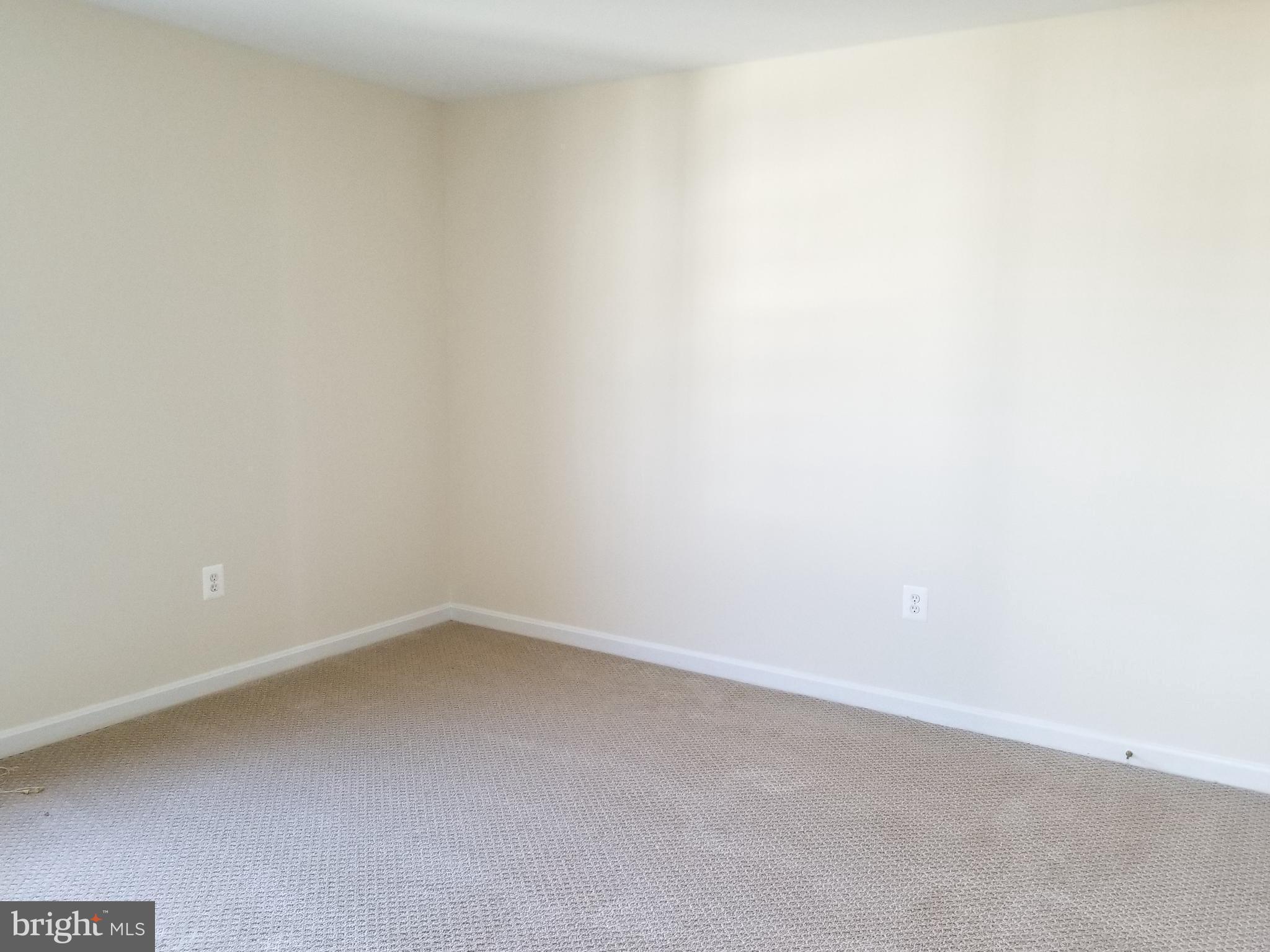 511 Constellation Square Southeast, Unit L Leesburg, VA 20175 - Photo 14 of 18 Bedroom