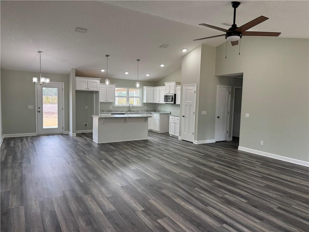 17896 Post Road South Waynesville, GA 31566 - Photo 6 of 22