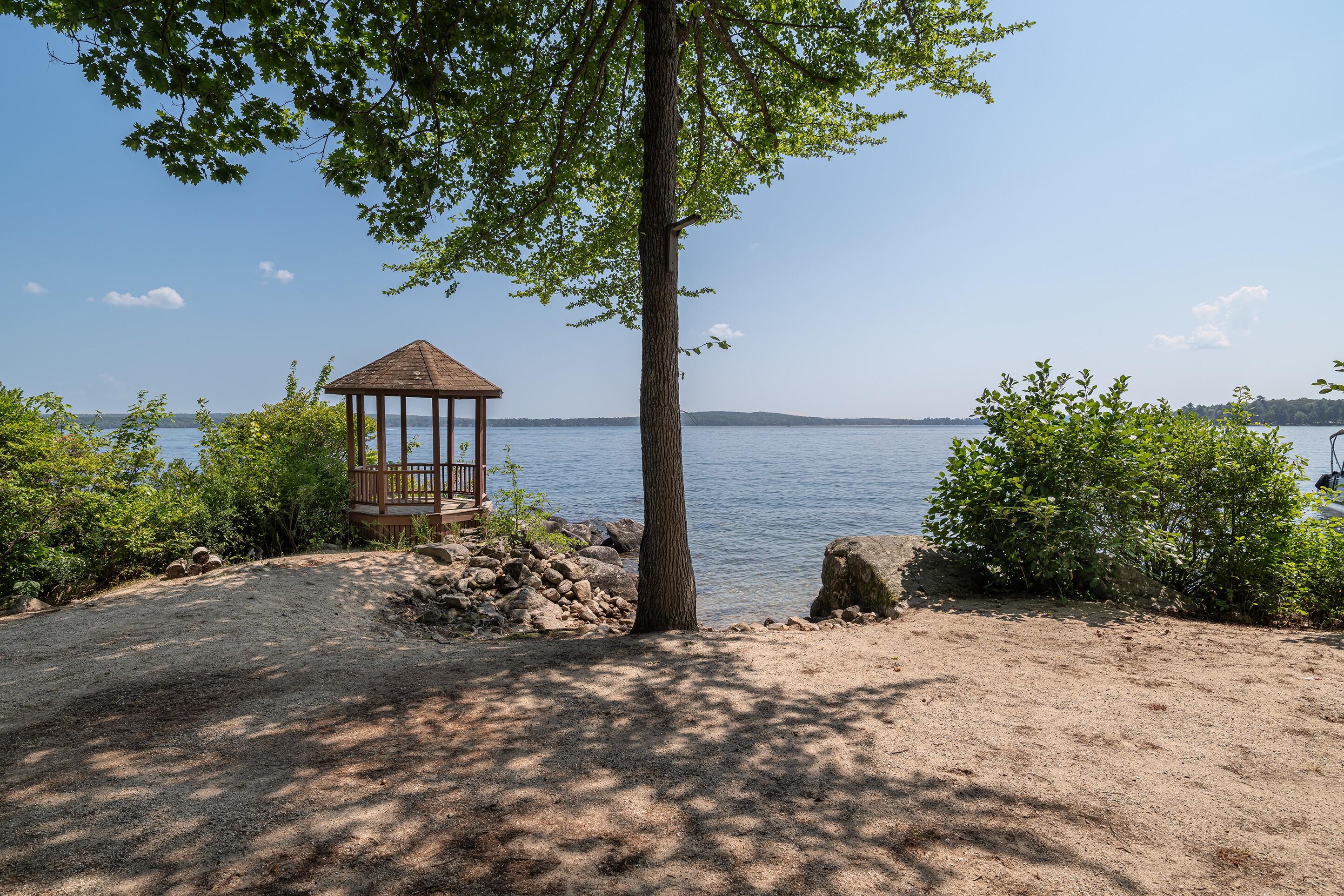 73 Andersen Road Raymond, ME 04071 - Photo 6 of 38 6.