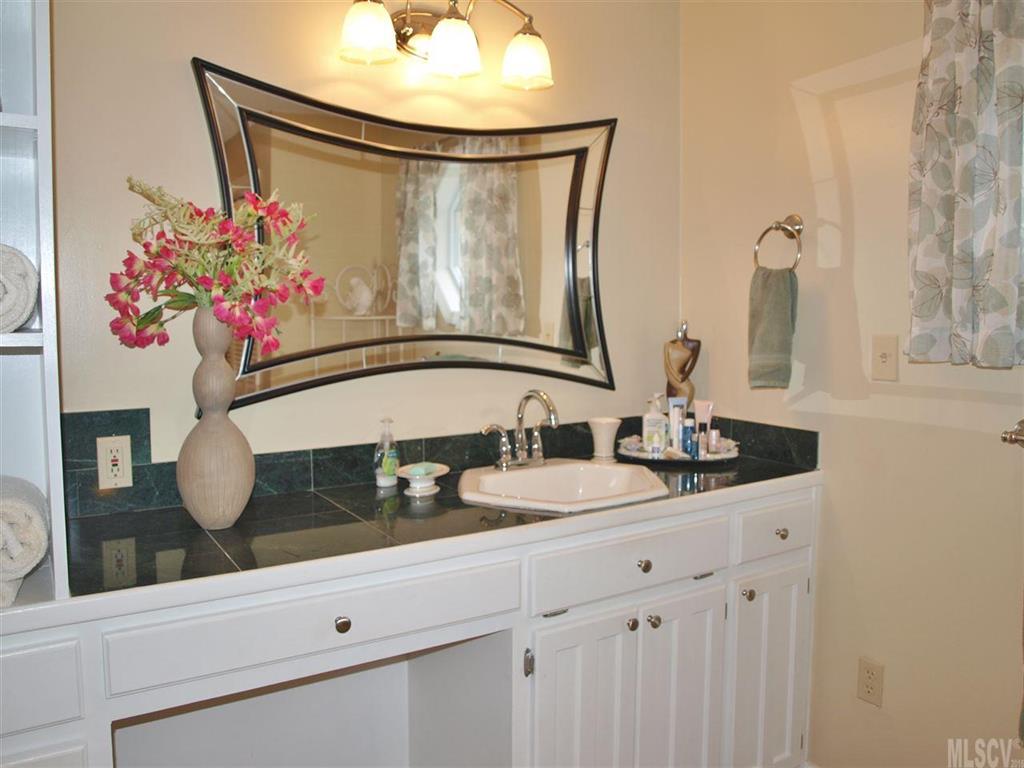 5673 Huffman Farm Road Hickory, NC 28602 - Photo 10 of 25 Gallery Image 10