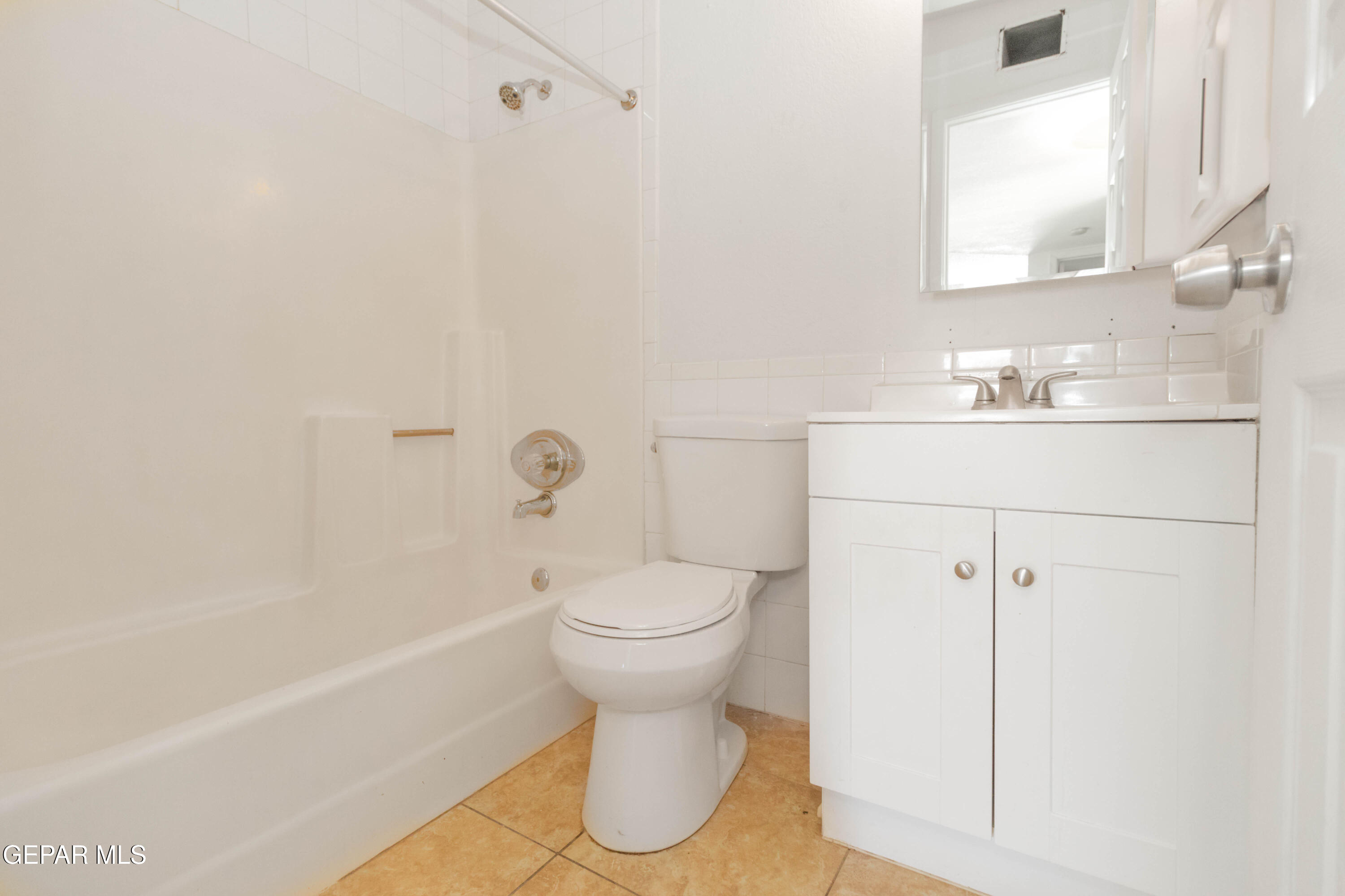 1646 Rick Rhodes Drive El Paso, TX 79936 - Photo 12 of 22 GIMG_8594