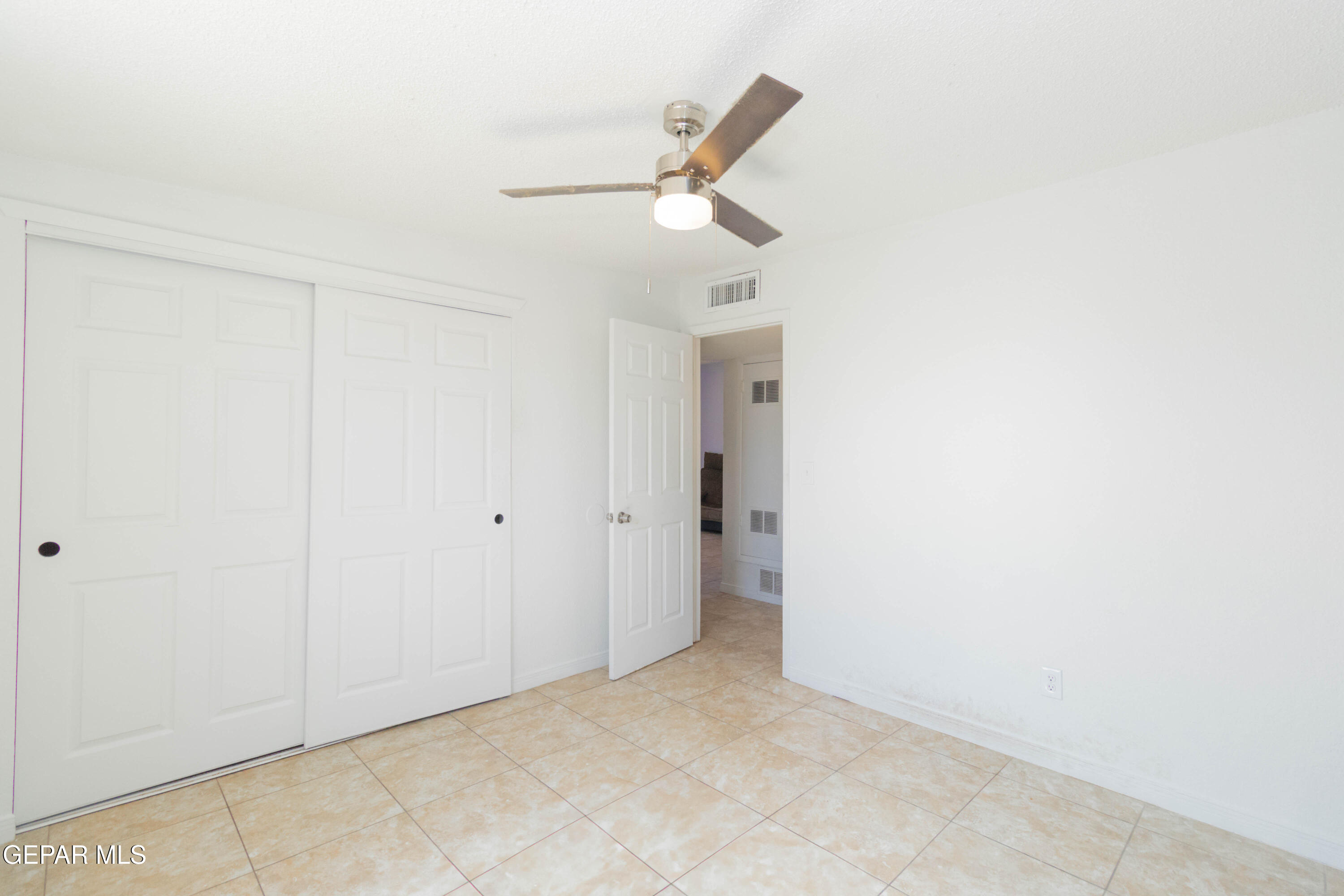 1646 Rick Rhodes Drive El Paso, TX 79936 - Photo 8 of 22 IMG_8555