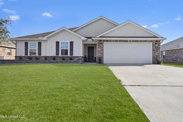 $314,900 | 1089 Enclave Circle, Long Beach, MS 39560