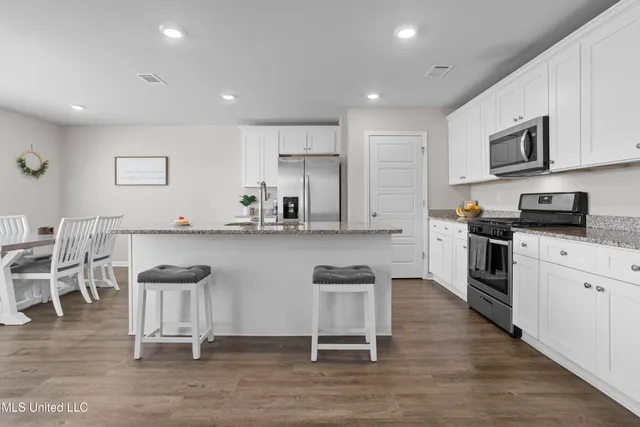 $314,900 | 1089 Enclave Circle, Long Beach, MS 39560