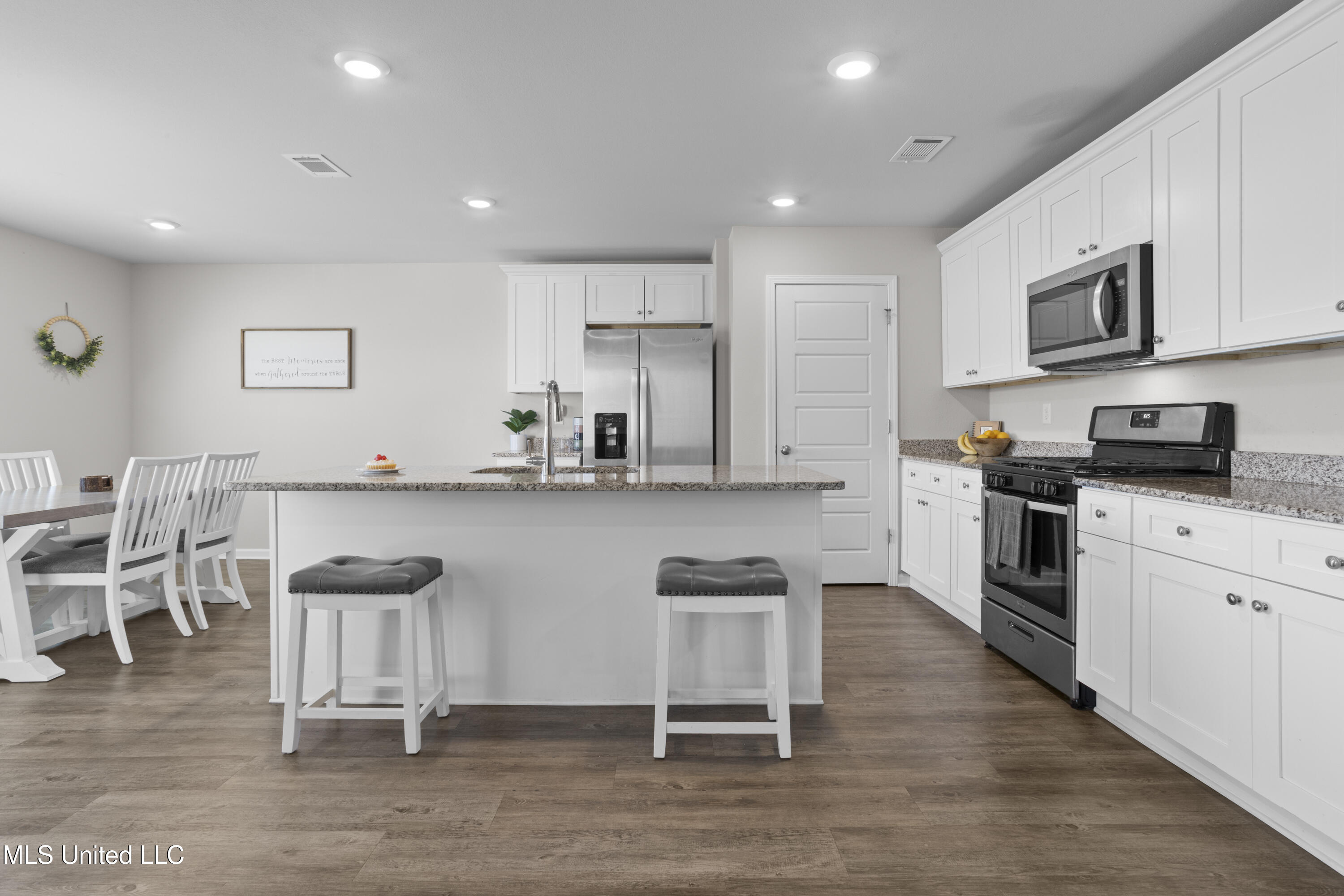 1089 Enclave Circle Long Beach, MS 39560 - Photo 12 of 37 0012