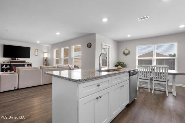 $314,900 | 1089 Enclave Circle, Long Beach, MS 39560