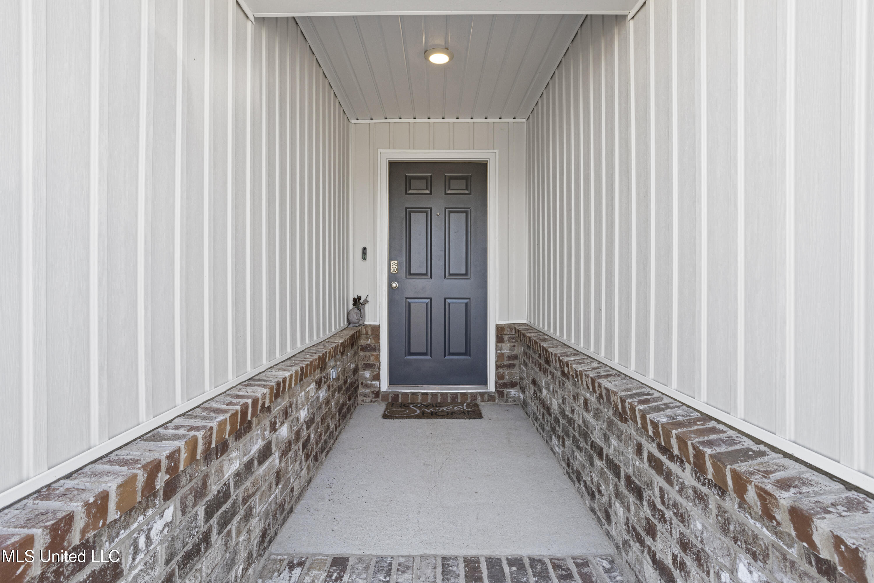 1089 Enclave Circle Long Beach, MS 39560 - Photo 4 of 37 0004