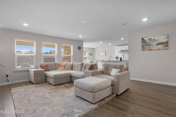 $314,900 | 1089 Enclave Circle, Long Beach, MS 39560