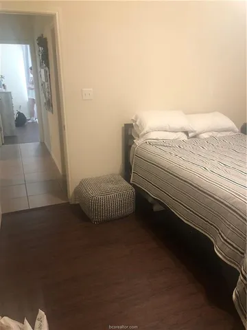 a view of walk in closet