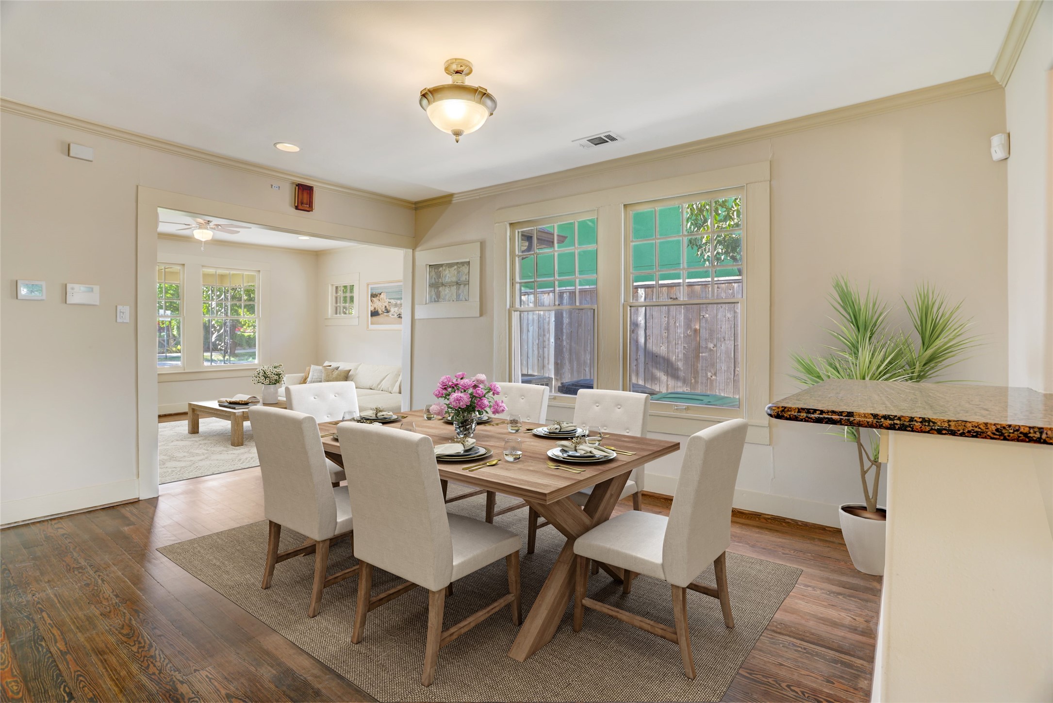 610 Columbia Street Houston, TX 77007 - Photo 12 of 24 Virtually staged 11x14 SF dining room is adjacent to the kitchen and living room.