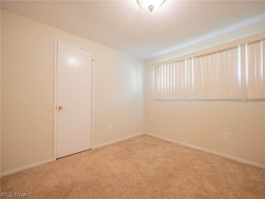 21268 Sheldon Road Brook Park, OH 44142 - Photo 21 of 35