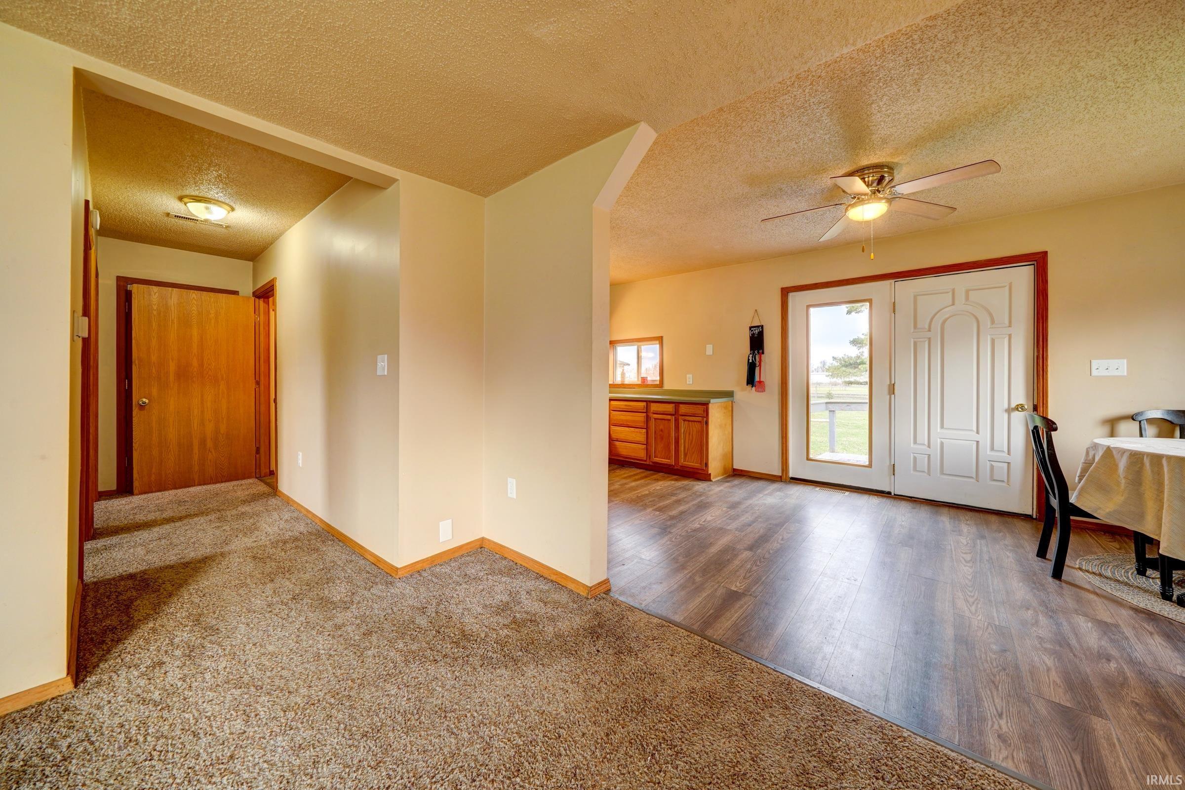 331 Walnut Street Butler, IN 46721 - Photo 9 of 34 Gallery Image 9