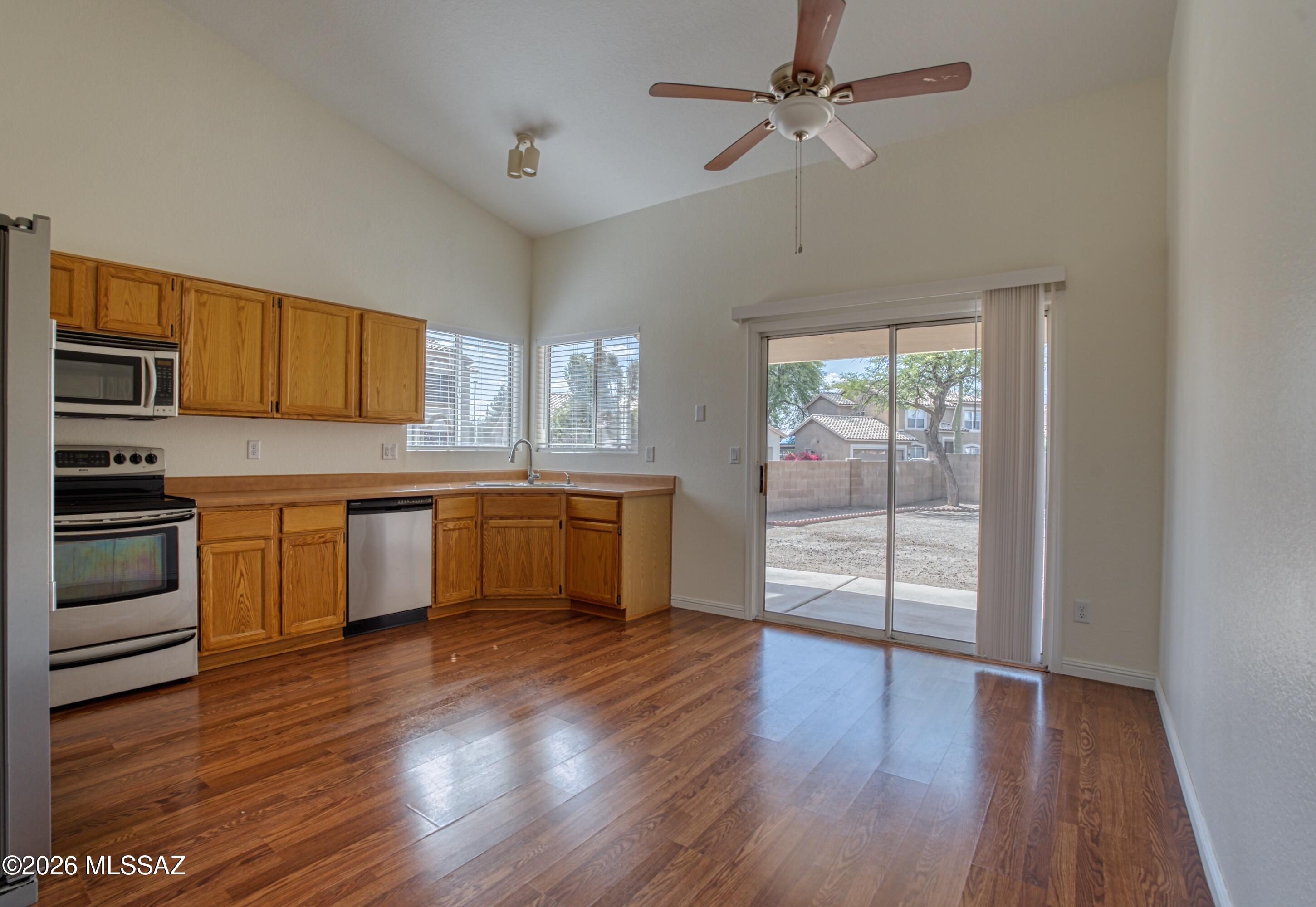 7216 West Rivulet Drive Tucson, AZ 85743 - Photo 12 of 39