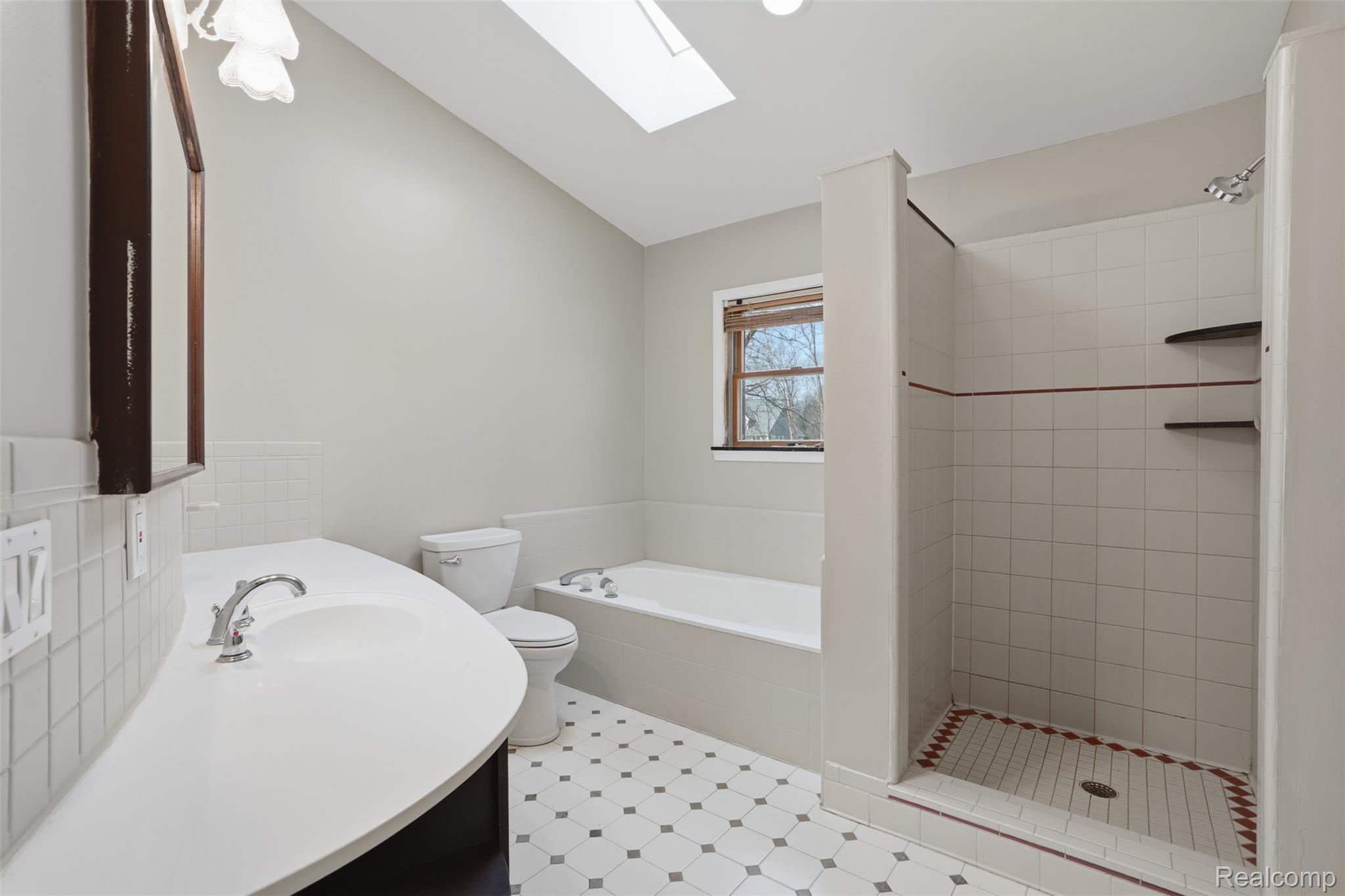12913 9 Mile Road South Lyon, MI 48178 - Photo 27 of 57 12913 9 mile rd-25.jpg