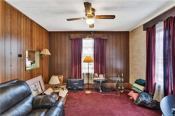 $75,000 | 733 North Warren Avenue, Apollo, PA 15613