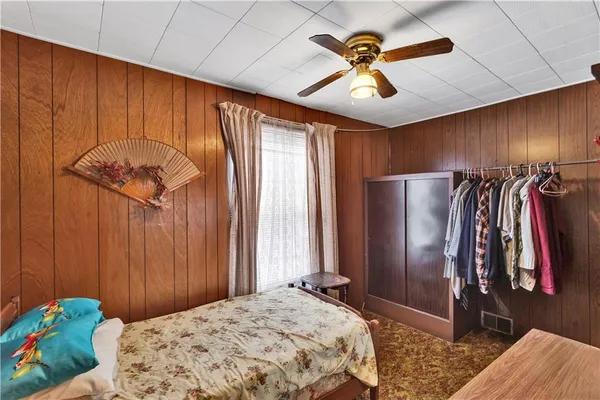 $75,000 | 733 North Warren Avenue, Apollo, PA 15613