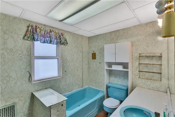 $75,000 | 733 North Warren Avenue, Apollo, PA 15613