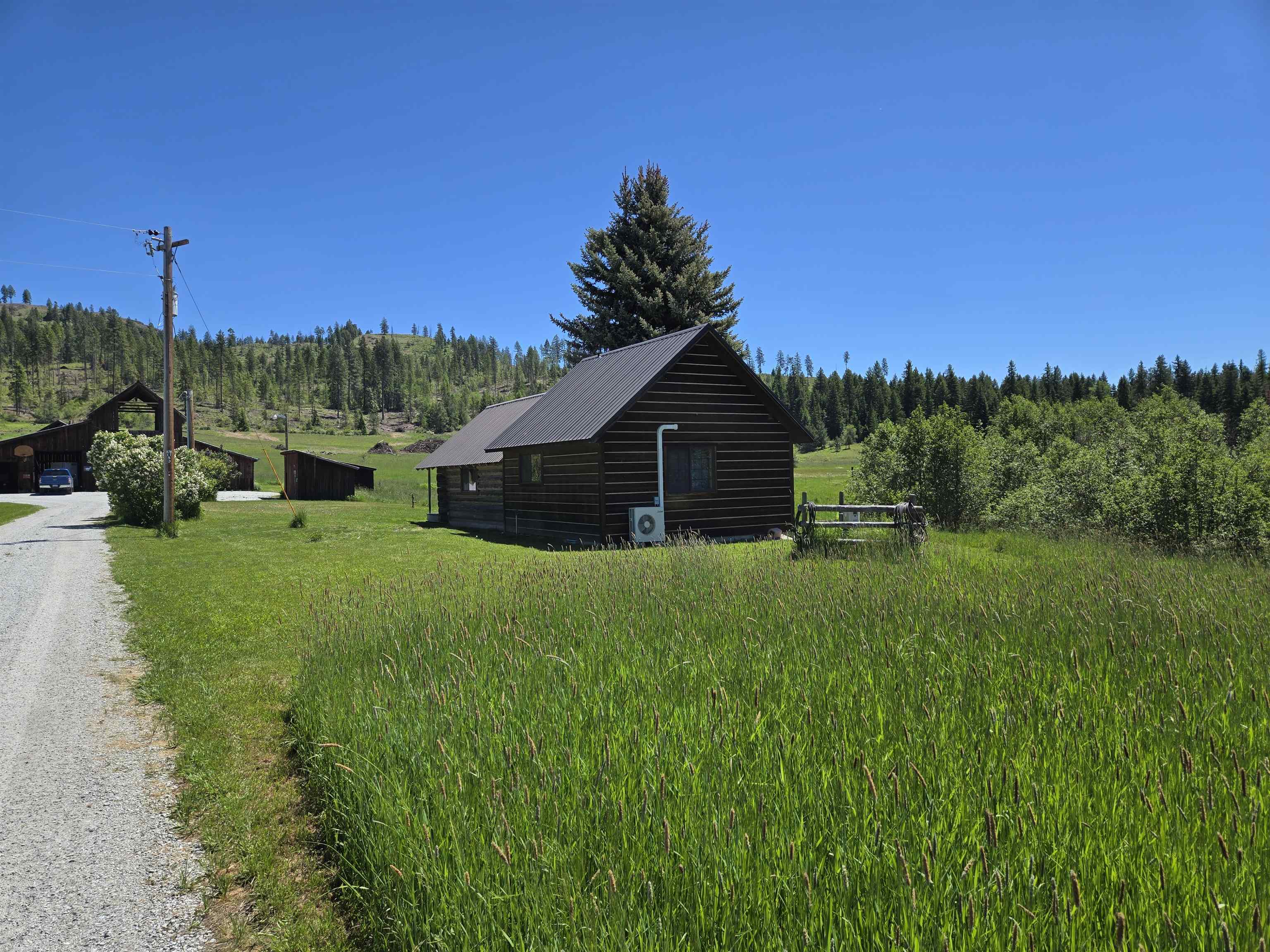 261 Sandwich Creek Road Usk, WA 99180 - Photo 5 of 50