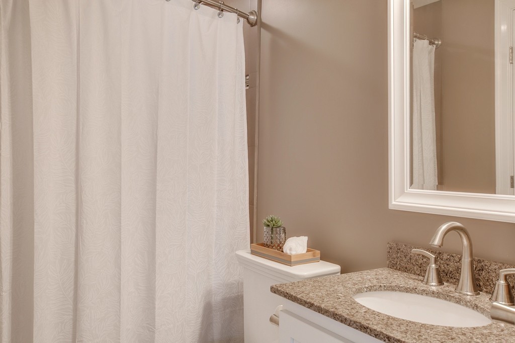 10 Foster Road Bedford, MA 01730 - Photo 11 of 27