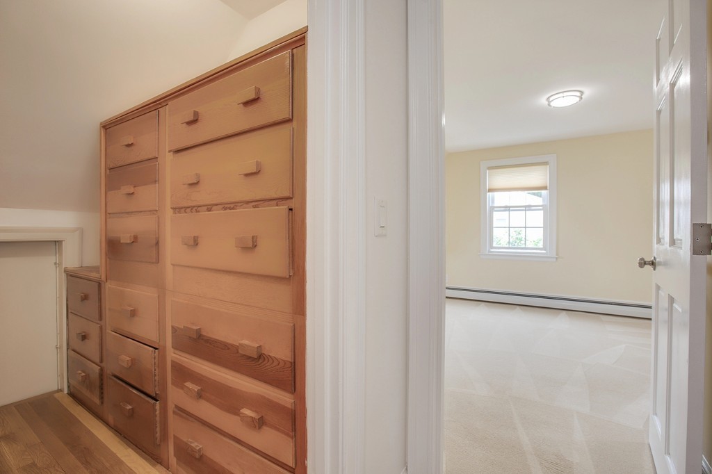10 Foster Road Bedford, MA 01730 - Photo 14 of 27